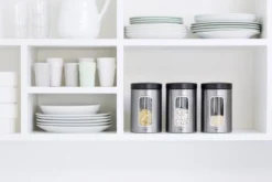 Brabantia Voorraadbus - 1,4 L - Matt Steel Fingerprint Proof / Matt Black Deksel - Met Venster -Beste Woninginrichting Winkel 1200x800 1